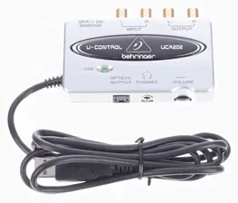 Внешняя звуковая карта Behringer U-Control UCA202