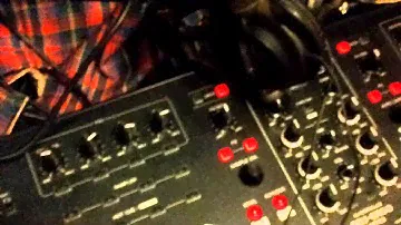 Behringer B115W Bass Test