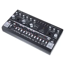 BEHRINGER TD-3-BK басовый аналоговый монофонический синтезатор