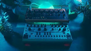 Behringer TD-3 MO & Crave - Cosmic Acid Techno Performance