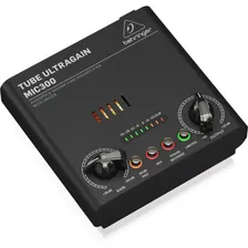 Behringer MIC300 Ламповый микрофонный предусилитель