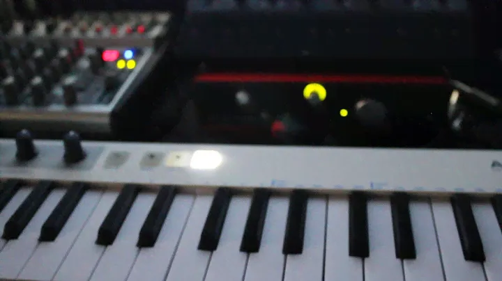 Playing Behringer TD-3 with MIDI Keyboard