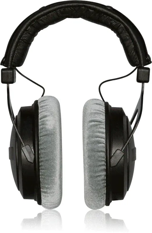 Наушники студийные BEHRINGER BH 770