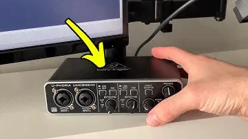 Quick Review: Behringer U-PHORIA UMC202HD Audio Interface