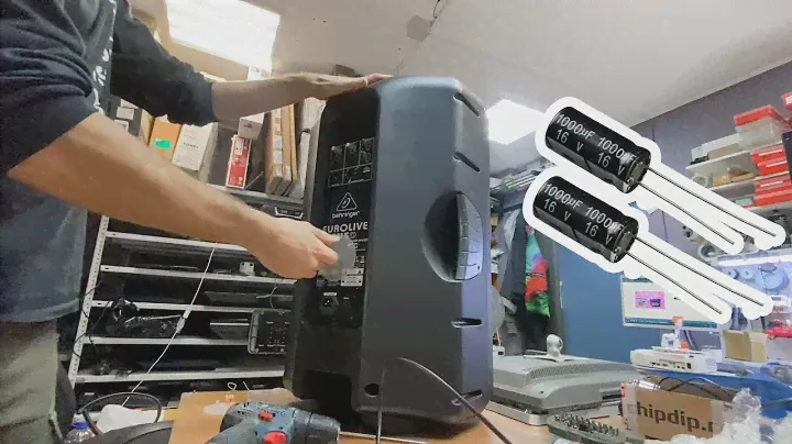 Ремонт Behringer B115D не включается, мигают лампочки, замена конденсаторов