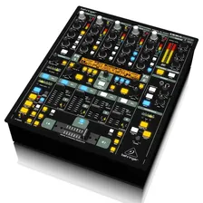 Цифровой DJ- микшерный пульт Behringer DDM4000