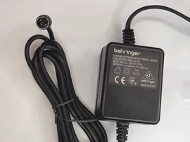 BEHRINGER PSU6-EU блок питания (адаптер) для микшер UB1002FX, UB1202FX, Xenyx 1002FX, Xenyx 1202FX