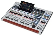 Цифровой микшер BEHRINGER WING