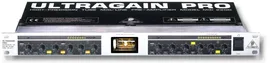 Behringer ULTRAGAIN PRO MIC2200 Микрофонный предусилитель