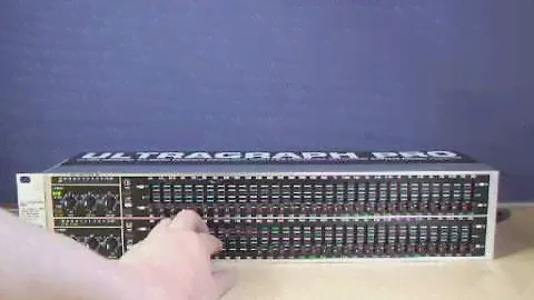S491 ベリンガー BEHRINGER ULTRAGRAPH PRO イコライザー FBQ3102