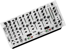 DJ ПУЛЬТ BEHRINGER VMX 1000 PRO MIXER