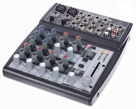 Аналоговый микшер Behringer XENYX 1002