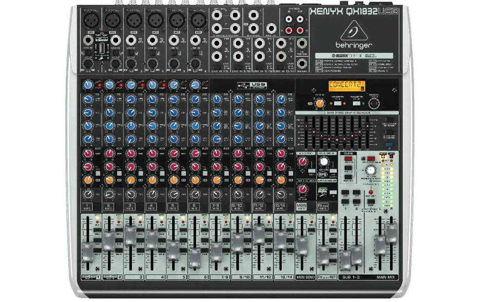 BEHRINGER QX1832USB Цифровой микшерный пульт