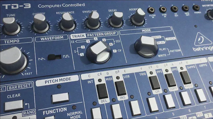 Behringer TD-3 - Blue Space Echoes