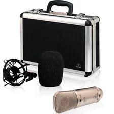 Конденсаторный шнуровой микрофон BEHRINGER B1