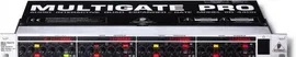 Behringer MX882