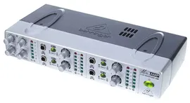 Усилитель для наушников Behringer MINIAMP AMP800