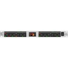 Двухканальный ламповый предусилитель Behringer «MIC2200 Tube Ultragain»