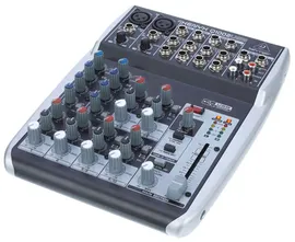 Аналоговый микшер Behringer XENYX Q1002USB